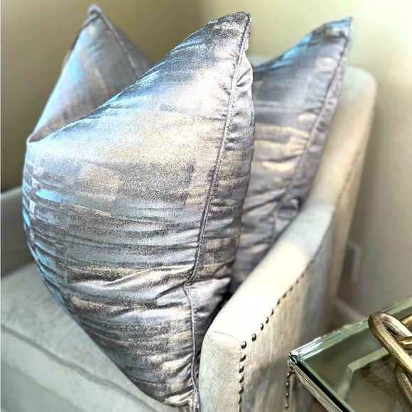 1-NWT CALLISTO HOME DECORATIVE PILLOW (Please read description for details) - Picture 11 of 13
